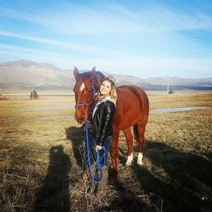 Meet your Posher, Hayley